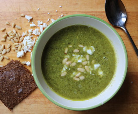 Spinach, Pea and Mint Soup